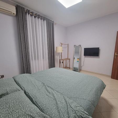 Glamorous Apartment In Tiranë Eksteriør bilde
