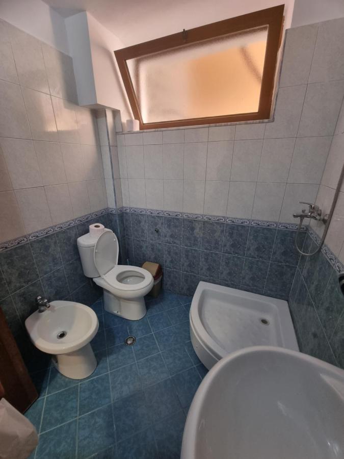 Glamorous Apartment In Tiranë Eksteriør bilde