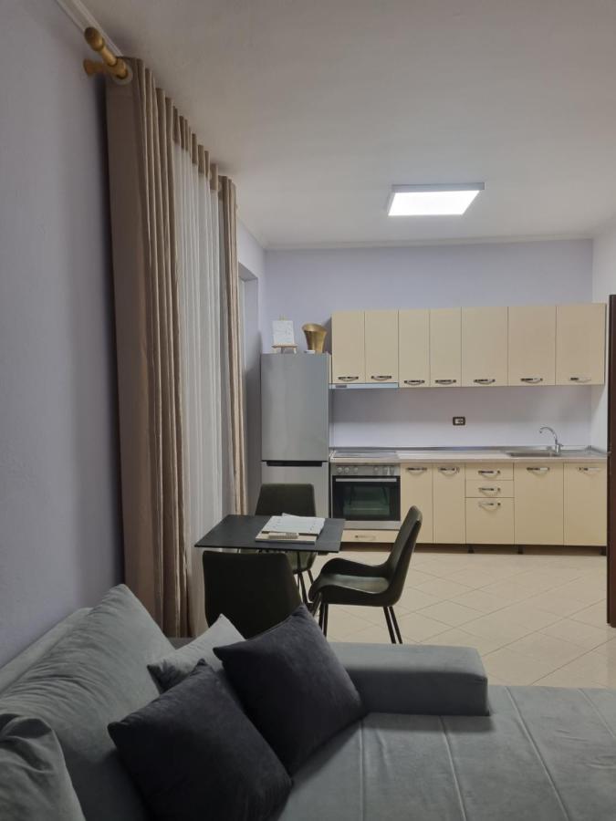 Glamorous Apartment In Tiranë Eksteriør bilde