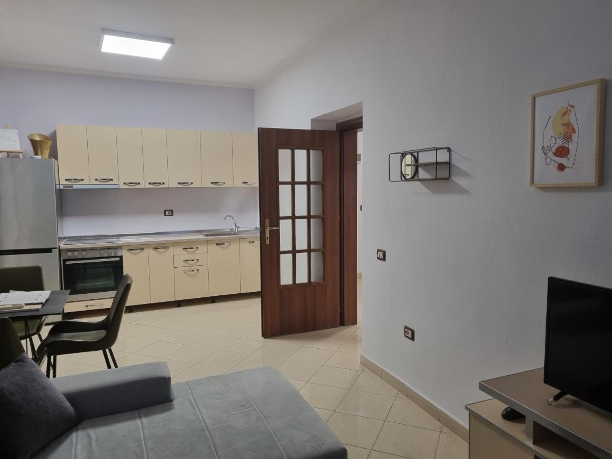 Glamorous Apartment In Tiranë Eksteriør bilde